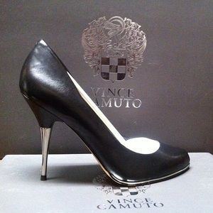 Vince Camuto Nappa Black Pumps